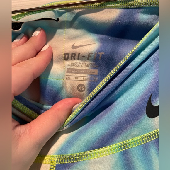 Nike Leggings - Picture 3 of 3